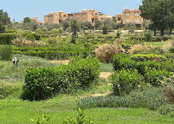 بيت للعطل Golfers Retreat 2bdr Lagoon At Ein Bay *