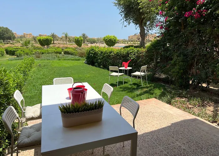 Golfers Retreat 2bdr Lagoon At Ein Bay بيت للعطل عين السخنة