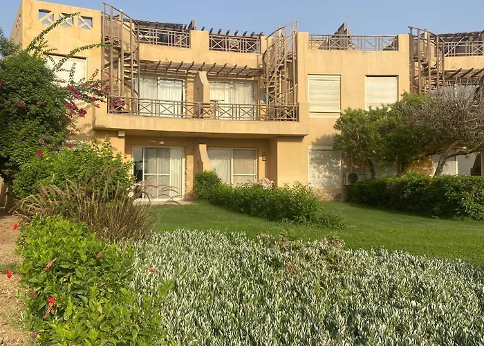 Golfers Retreat 2bdr Lagoon At Ein Bay بيت للعطل عين السخنة